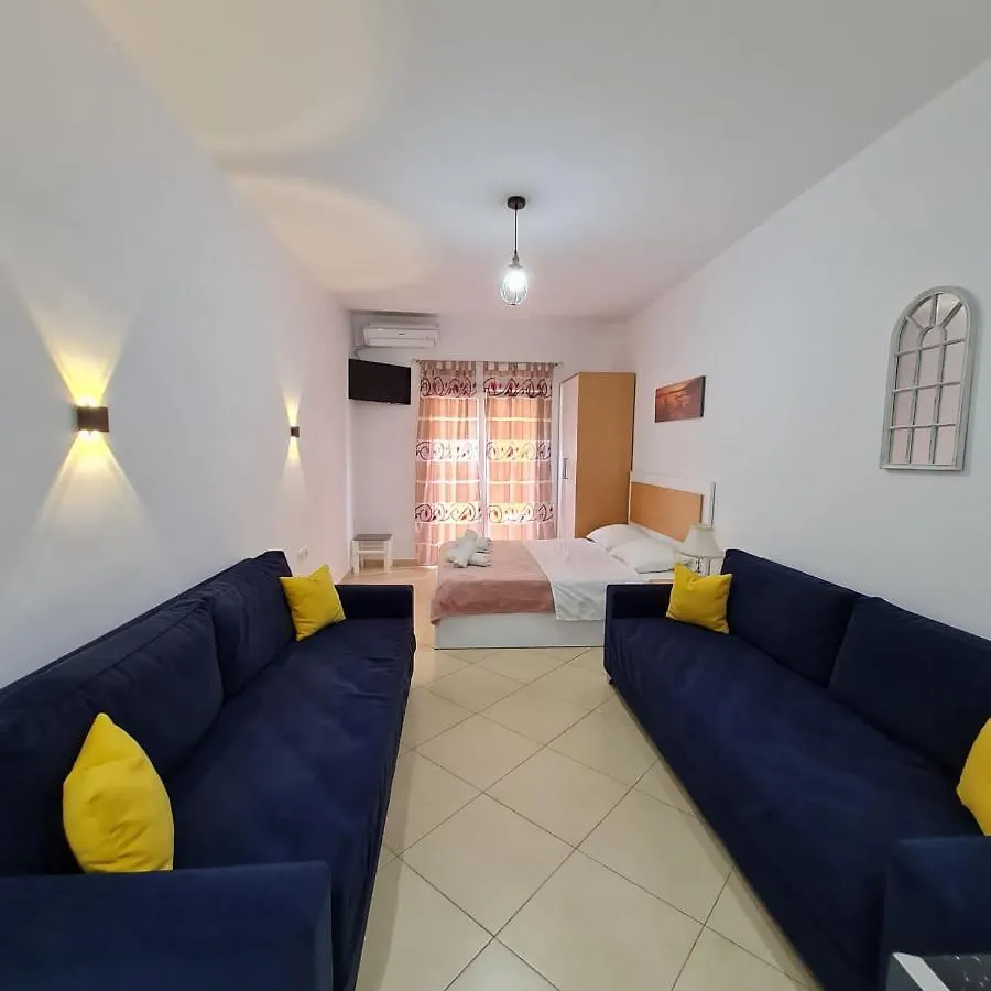 Studio By The Beach - Vlorë Appartamento