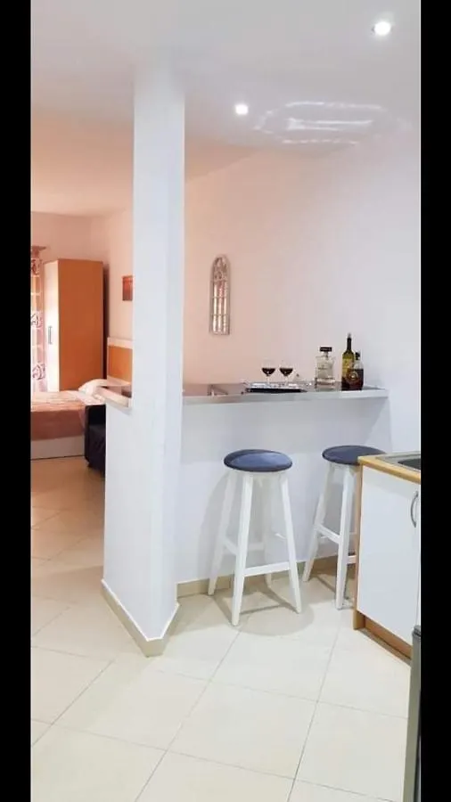 Studio By The Beach - Влёра